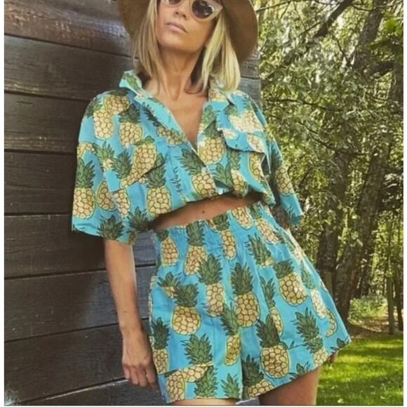 Zara Pineapple Cropped Top & Shorts Set Womens Small & Medium Tropical Beachy - Picture 1 of 16